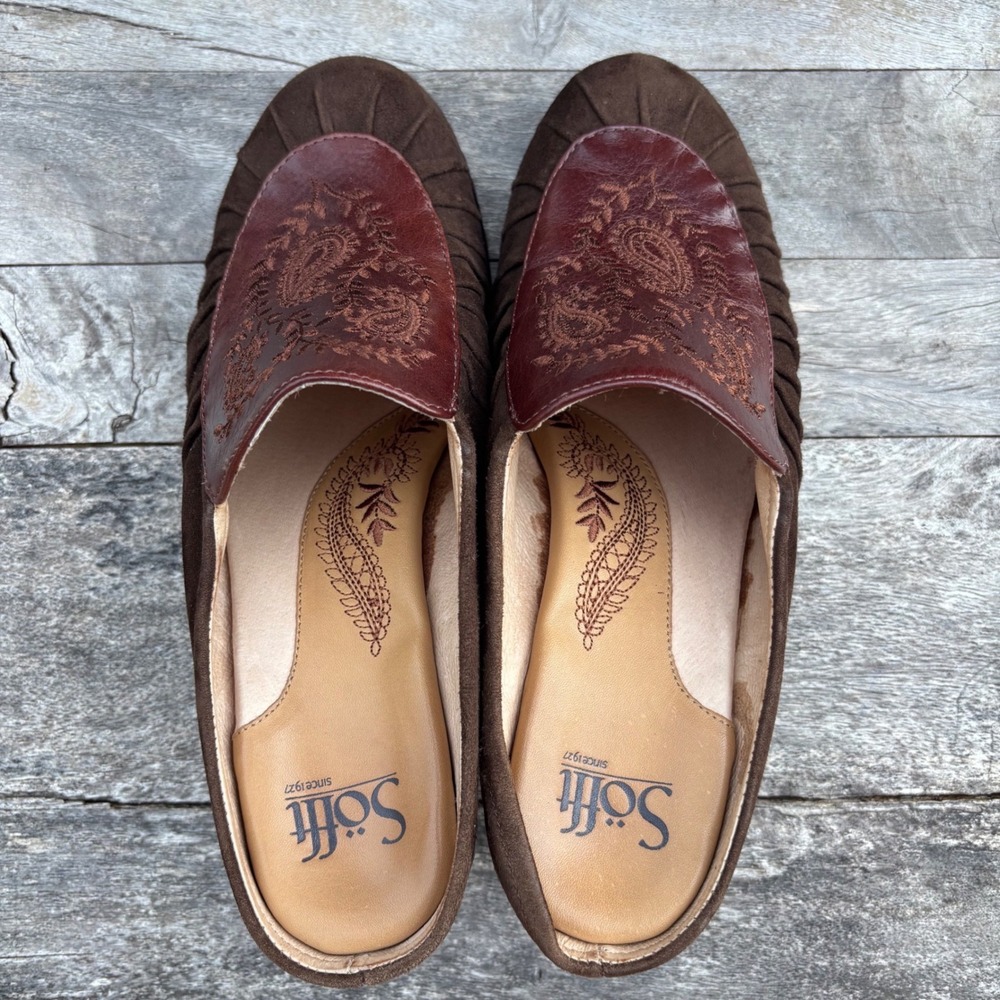 Brown Suede Tooled Leather Paisley Round Toe Slip On Regency Mules Size 7W - Picture 10 of 10